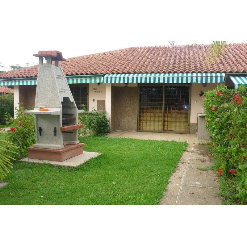 Villa de Monte Lindo B2